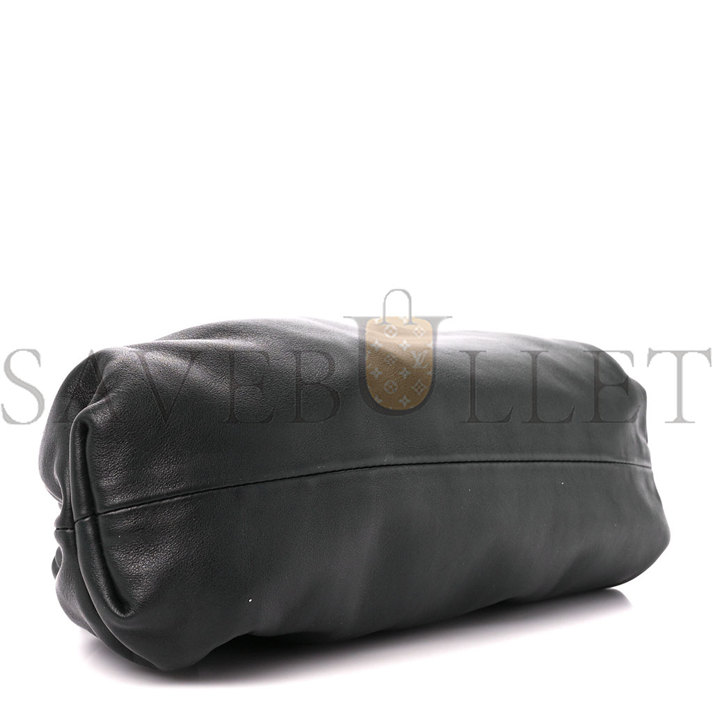 BOTTEGA VENETA SMOOTH BUTTER CALF TEEN POUCH BLACK (38*18*8)