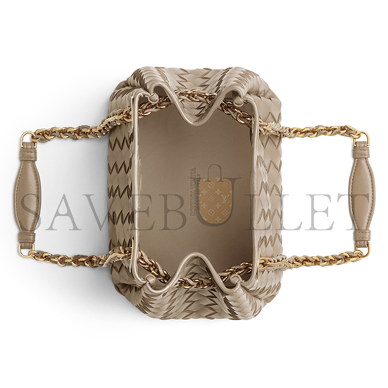 BOTTEGA VENETA SMALL PARACHUTE CHAIN 817175V4SC52819 (23*19.5*17.5cm) BOTTEGA VENETA SMALL PARACHUTE CHAIN 817175V4SC52819 (23*19.5*17.5cm)
